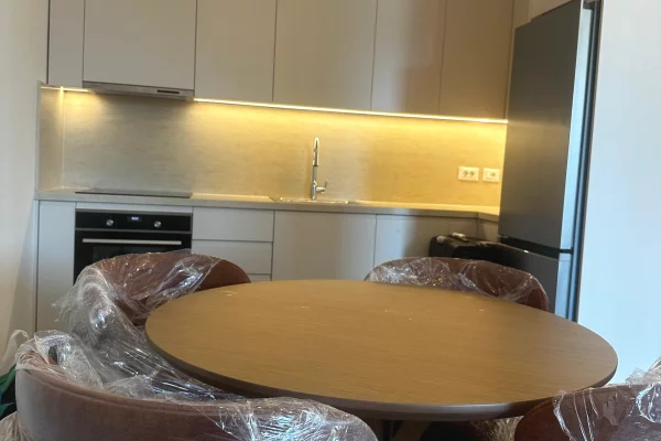 Shtepi me qera Apartament ne Tirane, 2+1, Mobilimi E mobiluar, Pagesa 2,000  Euro.