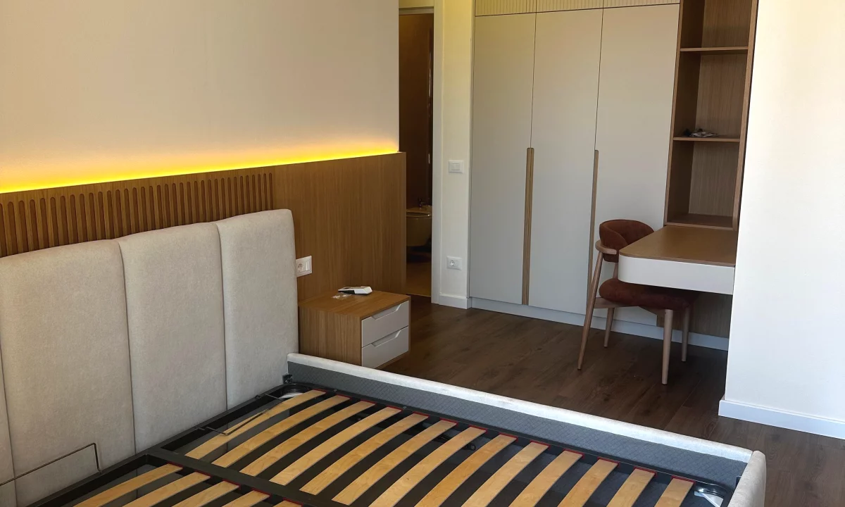 Shtepi me qera Apartament ne Tirane, 2+1, Mobilimi E mobiluar, Pagesa 2,000  Euro.