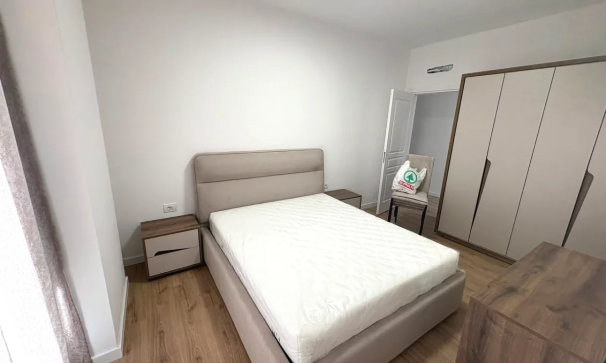Shtepi me qera Apartament ne Tirane, 1+1, Mobilimi E mobiluar, Pagesa 650  Euro.