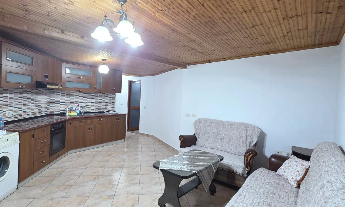 Shtepi me qera Apartament ne Tirane, 1+1, Mobilimi E mobiluar, Pagesa 40,000  Leke.