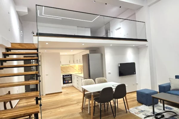 JEPET APARTAMENT DUPLEX ME QERA 1+1,  KODRA E DIELLIT
