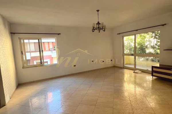 JEPET ZYRE 160M2 PER QERA, TEK KOMUNA E PARISIT
