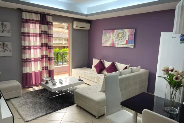 JEPET APARTAMENT ME QERA 1+1, KOMUNA E PAISIT