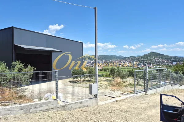 Ambient biznesi me qera 6+1 ne Tirane - 1,200 Euro