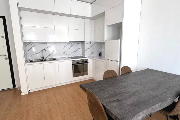 Shtepi me qera Apartament ne Tirane, 2+1, Mobilimi E mobiluar, Pagesa 450  Euro.