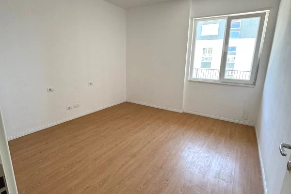 Shtepi me qera Apartament ne Tirane, 2+1, Mobilimi E mobiluar, Pagesa 450  Euro.