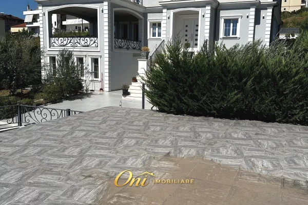 Vila Luksoze 2+1 me qera ne Tirane zona Sauk/Qendra TEG