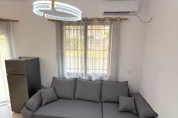 Shtepi me qera Apartament ne Tirane, 1+1, Mobilimi E mobiluar, Pagesa 52,000  Leke.