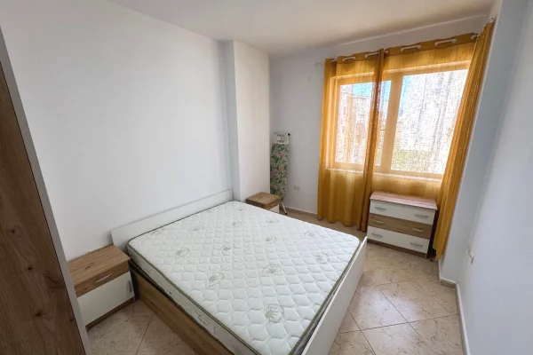 Shtepi me qera Apartament ne Tirane, 1+1, Mobilimi E mobiluar, Pagesa 55,000  Leke.
