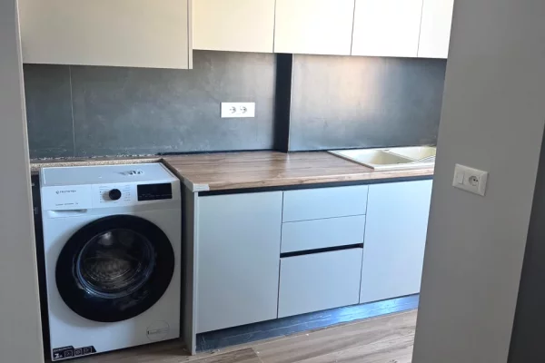 Shtepi me qera Apartament ne Tirane, 1+1, Mobilimi E mobiluar, Pagesa 600  Euro.