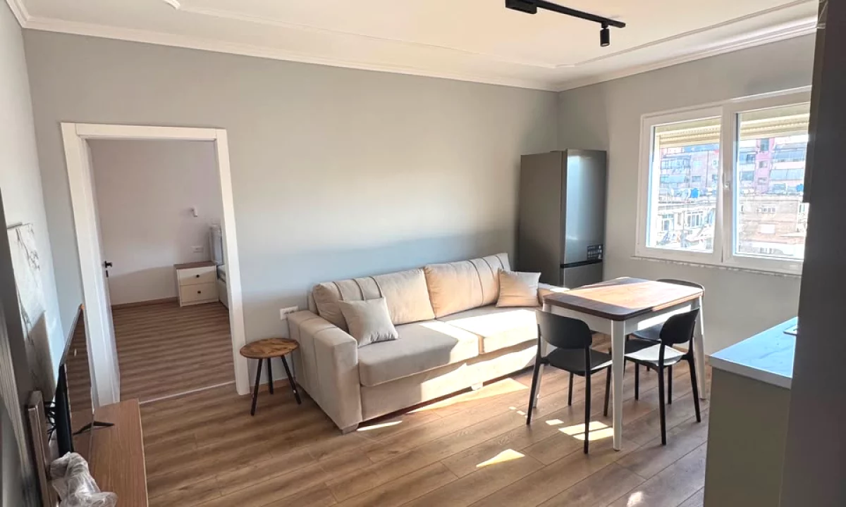 Shtepi me qera Apartament ne Tirane, 1+1, Mobilimi E mobiluar, Pagesa 55,000  Leke.