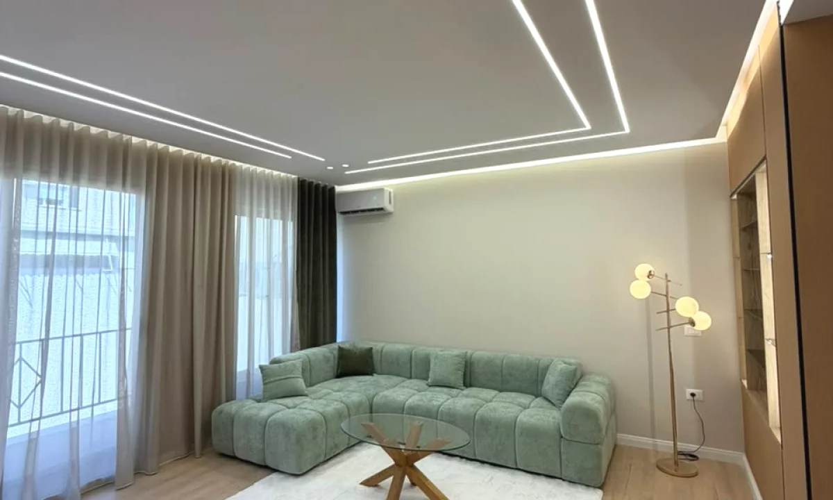 Shtepi ne shitje Apartament ne Tirane, 2+1, Mobilimi E mobiluar, Pagesa 17,100,000  Leke.