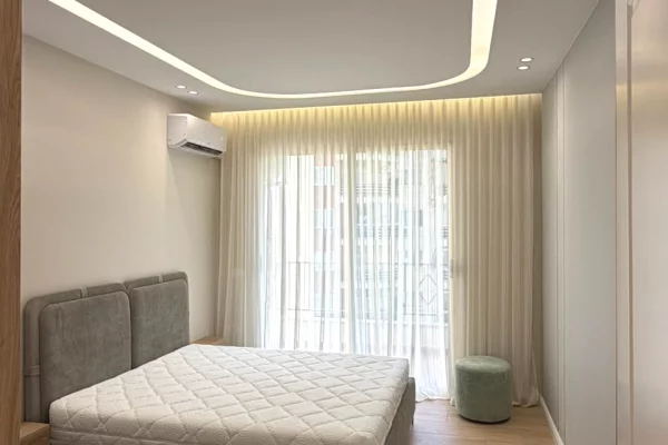 Shtepi ne shitje Apartament ne Tirane, 2+1, Mobilimi E mobiluar, Pagesa 17,100,000  Leke.