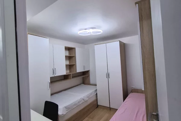 Appartamento in affitto a Tirana 2+1, Arredato