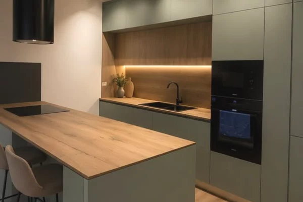 Shtepi me qera Apartament ne Tirane, 2+1, Mobilimi E mobiluar, Pagesa 1,200  Euro.