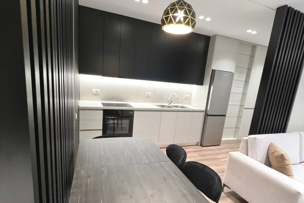 Shtepi me qera Apartament ne Tirane, 2+1, Mobilimi E mobiluar, Pagesa 70,000  Leke.