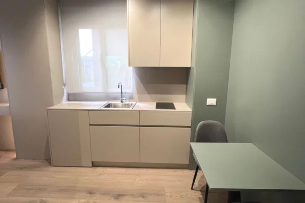 Shtepi ne shitje Apartament ne Tirane, 3+1, Mobilimi E mobiluar, Pagesa 289,000  Euro.