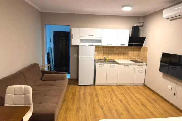 Shtepi me qera Garsoniere ne Tirane - 40,000 Leke