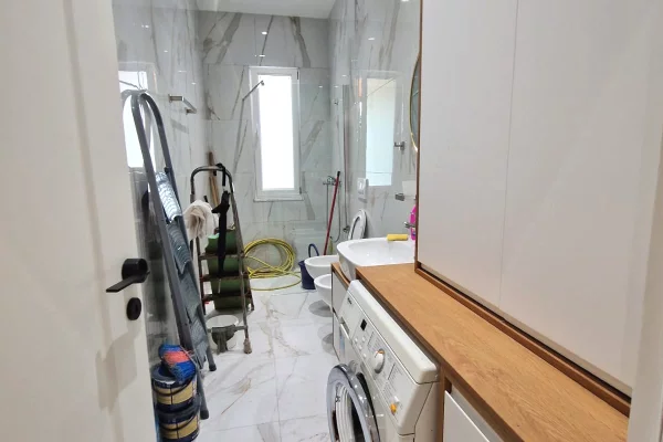 Shtepi me qera Apartament ne Tirane, 1+1, Mobilimi E mobiluar, Pagesa 60,000  Leke.
