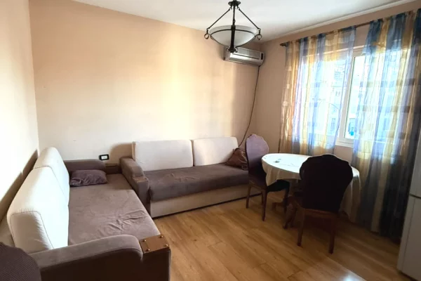 JEPET APARTAMENT ME QERA 2+1, RRUGA BARDHYL