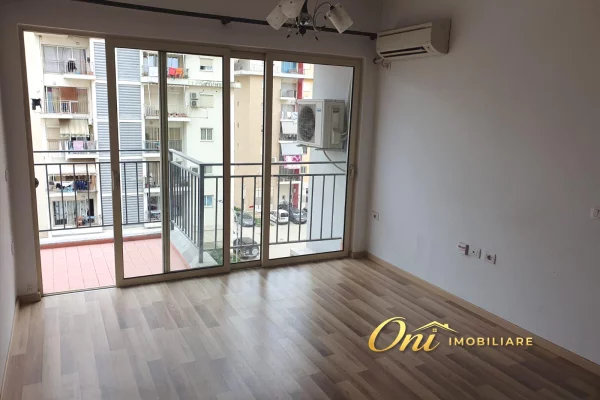 Shtepi me qera Apartament ne Tirane, 1+1, Mobilimi Bosh, pa mobiluar, Pagesa 45,000  Leke.