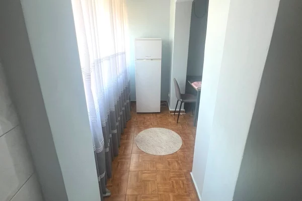 Shtepi me qera Apartament ne Tirane, 1+1, Mobilimi E mobiluar, Pagesa 45,000  Leke.