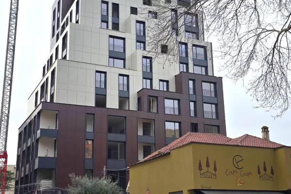 SHITET APARTAMENT 2+1, MYSLYM SHYRI