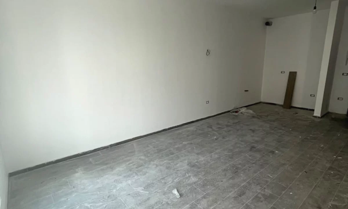 JEPET ZYRE ME QERA , LAPRAKE