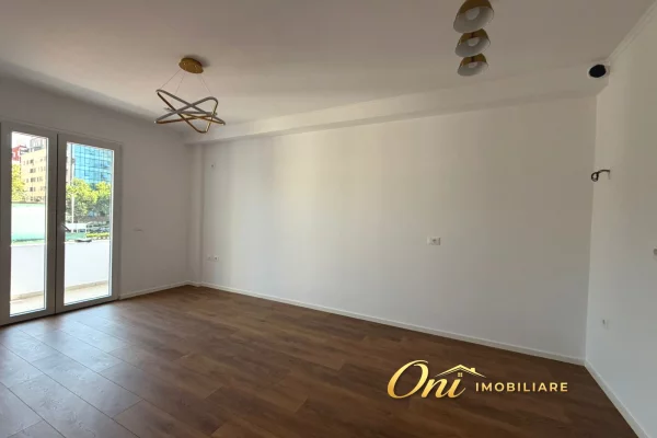 Appartamento in vendita a Tirana 1+1, Vuoto