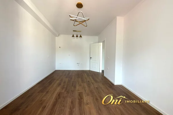 Appartamento in vendita a Tirana 1+1, Vuoto