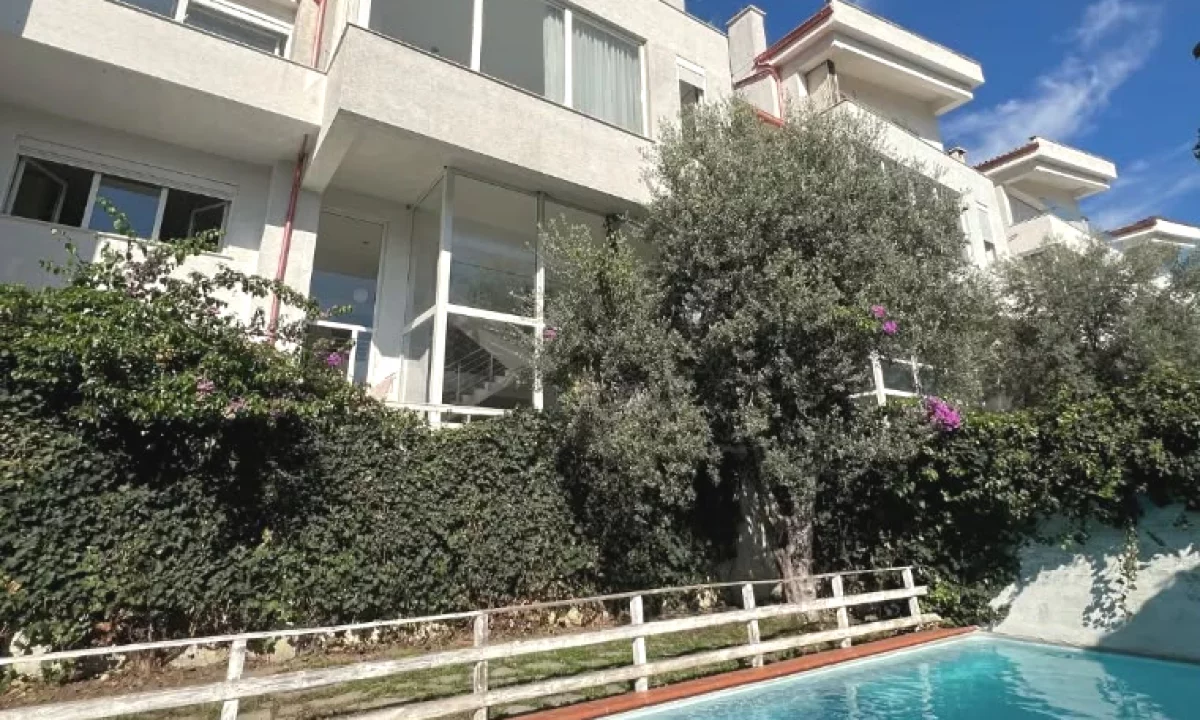Villa di lusso in affitto a Tirana 2+1, SemiArredato