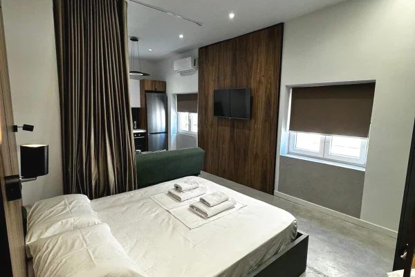 Shtepi me qera Apartament ne Tirane, Garsoniere, Mobilimi E mobiluar, Pagesa 55,000  Leke.