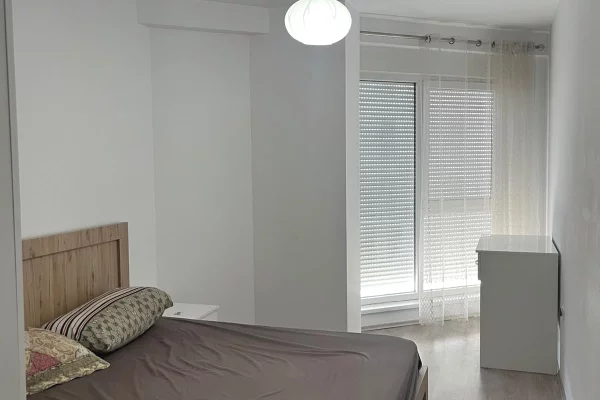 Shtepi me qera Apartament ne Tirane, 2+1, Mobilimi E mobiluar, Pagesa 55,000  Leke.