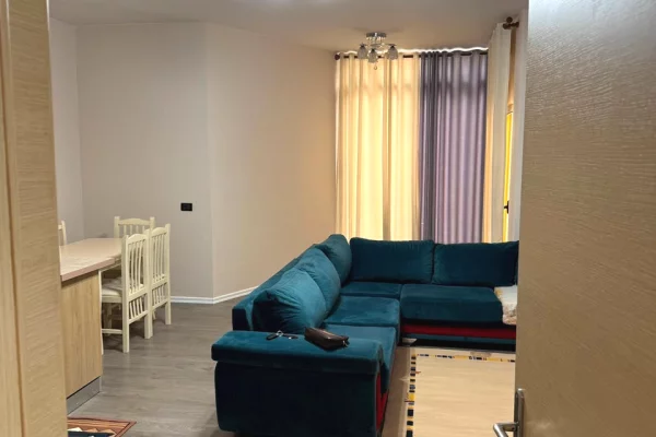 Shtepi me qera 2+1 ne Tirane - 50,000 Leke
