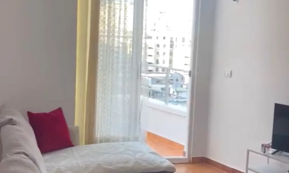 Shtepi ne shitje Apartament ne Tirane, 1+1, Mobilimi E mobiluar, Pagesa 11,500,000  Leke.