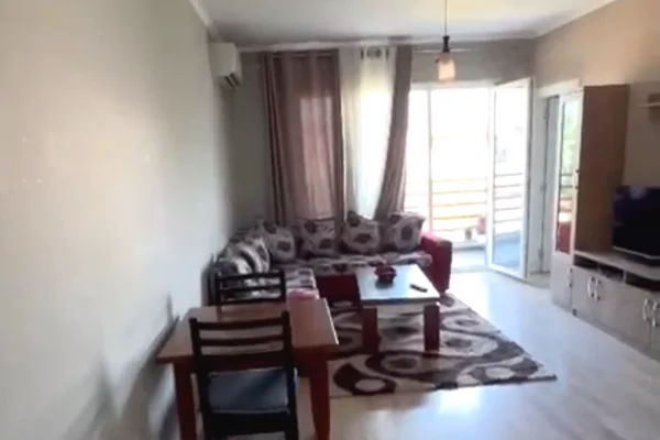 Shtepi me qera 1+1 ne Tirane - 50,000 Leke