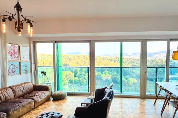 Shtepi me qera Apartament ne Tirane, 2+1, Mobilimi E mobiluar, Pagesa 2,500  Euro.
