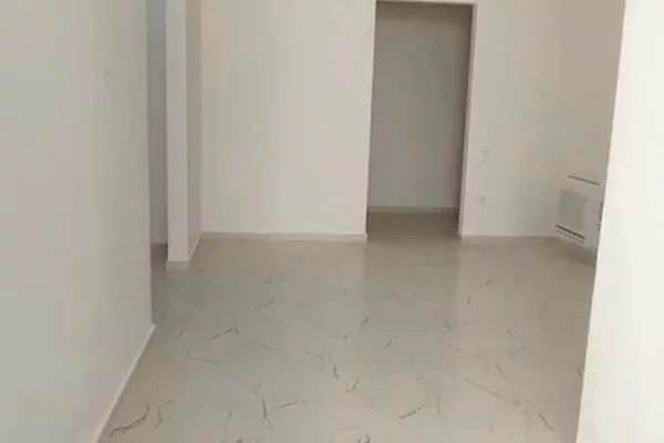JEPET ZYRE ME QERA, RRUGA E DURRESIT