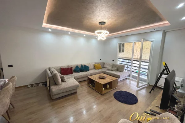 Shtepi me qera 2+1 ne Tirane - 90,000 Leke
