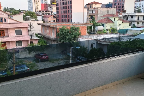 Shtepi me qera 1+1 ne Tirane - 50,000 Leke
