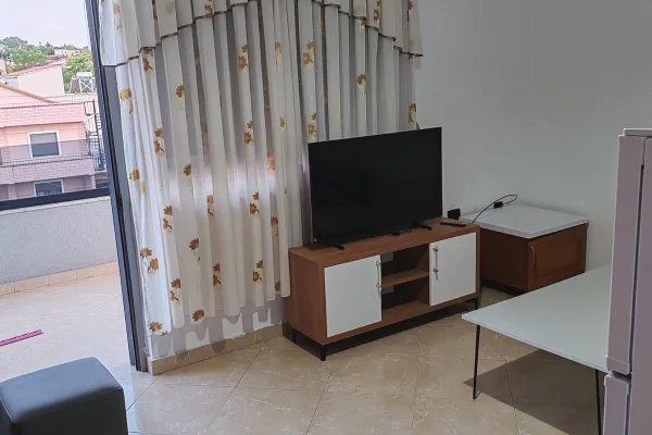 Shtepi me qera Apartament ne Tirane, 1+1, Mobilimi E mobiluar, Pagesa 50,000  Leke.