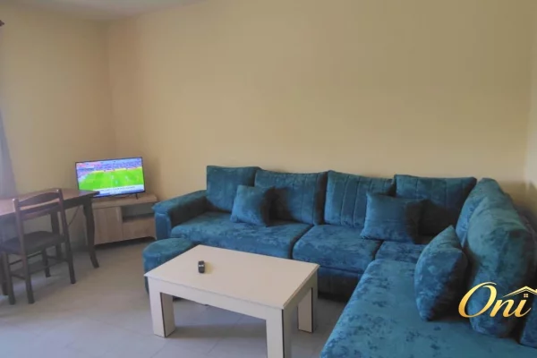 Shtepi me qera 2+1 ne Tirane - 55,000 Leke
