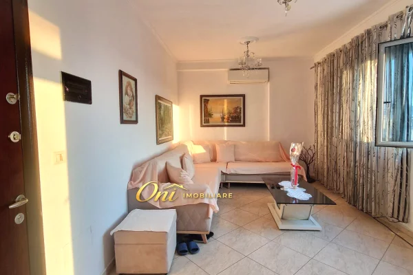 Shtepi me qera Apartament ne Tirane, 2+1, Mobilimi E mobiluar, Pagesa 70,000  Leke.