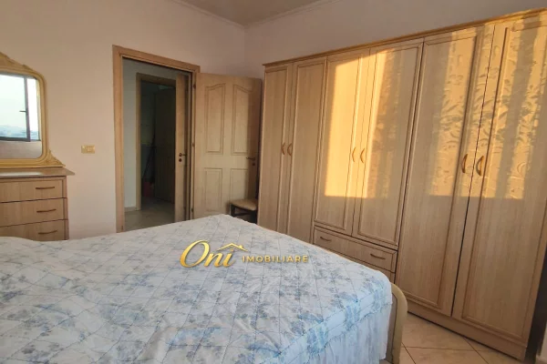 Shtepi me qera Apartament ne Tirane, 2+1, Mobilimi E mobiluar, Pagesa 70,000  Leke.