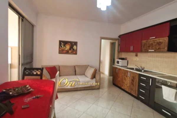 Shtepi me qera Apartament ne Tirane, 2+1, Mobilimi E mobiluar, Pagesa 70,000  Leke.