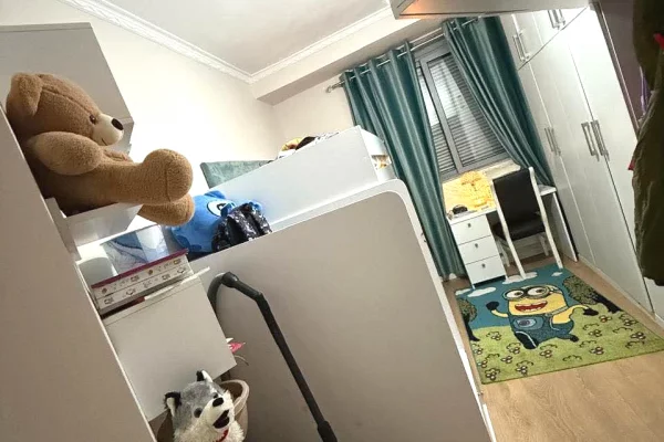 Shtepi me qera Apartament ne Tirane, 2+1, Mobilimi E mobiluar, Pagesa 45,000  Leke.