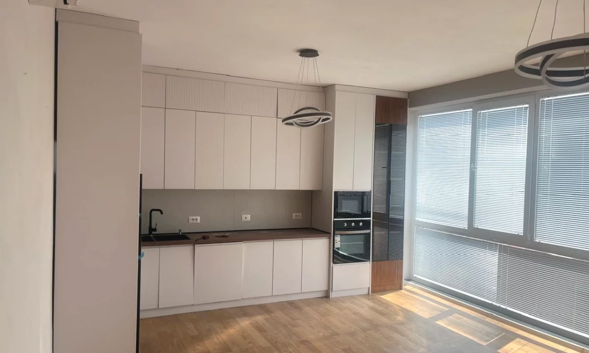 Shtepi me qera Apartament ne Tirane, 2+1, Mobilimi E mobiluar, Pagesa 85,000  Leke.
