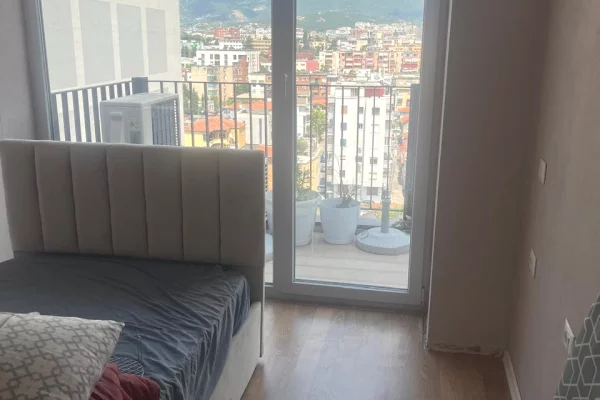 Shtepi me qera Apartament ne Tirane, 2+1, Mobilimi E mobiluar, Pagesa 85,000  Leke.