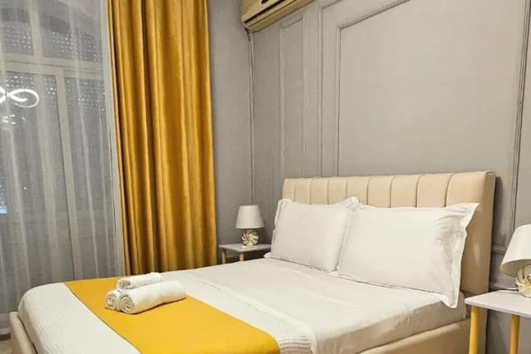 Shtepi me qera Apartament ne Tirane, 1+1, Mobilimi E mobiluar, Pagesa 60,000  Leke.