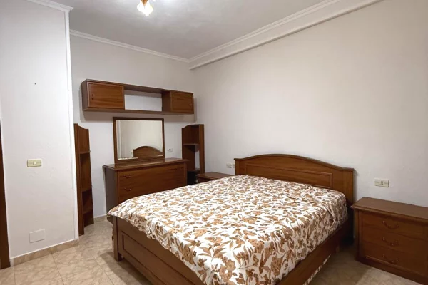 Shtepi me qera Apartament ne Tirane, 2+1, Mobilimi E mobiluar, Pagesa 70,000  Leke.